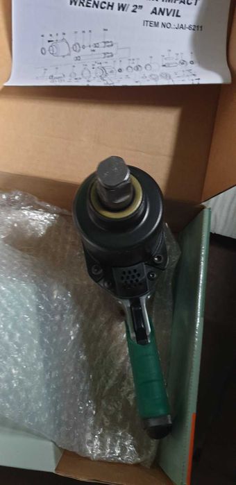 Продам пневмогайковерт