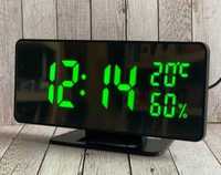 Часы VST 888Y с датчиком температуры и влажности зеленые


Часы VST 88