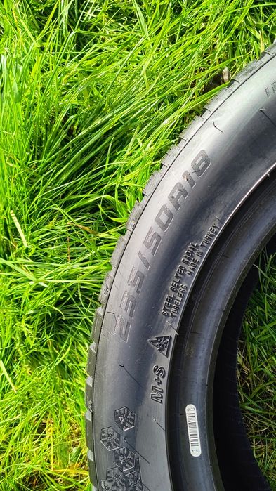 Opony Zimowe Falken Eurowinter HS 02 PRO 235/50 R18