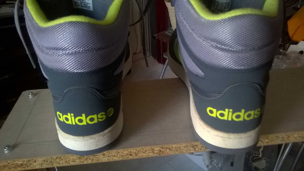 tenis da marca adidas