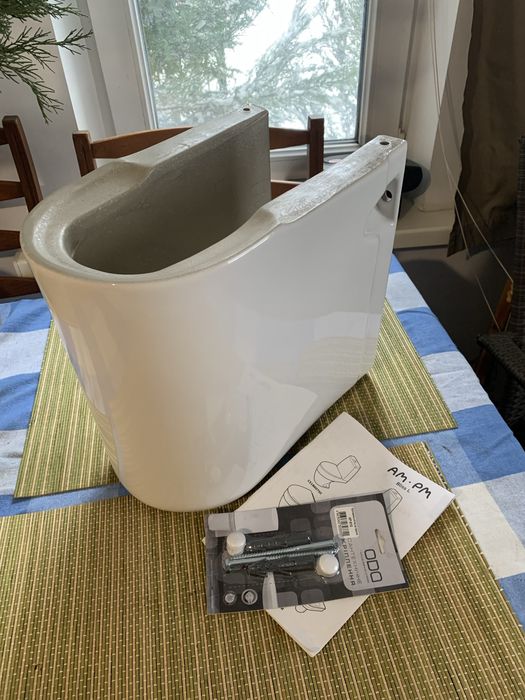 Підвісний напівпʼєдестал AM PM