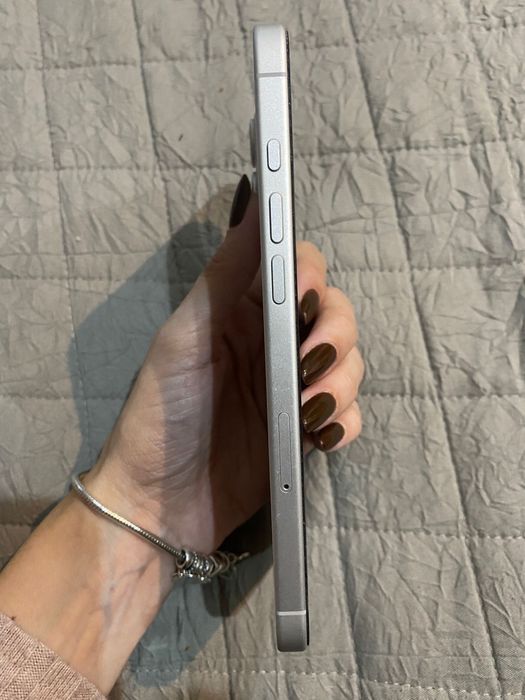 Iphone 16plus branco