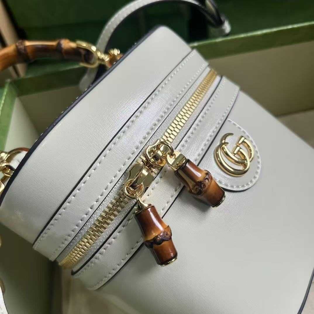 GUCCI Biała torebka