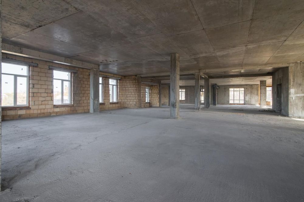 Продажа Здание Печерск 5500м2 введено в эксплуатацию 21 сотка Дисконт