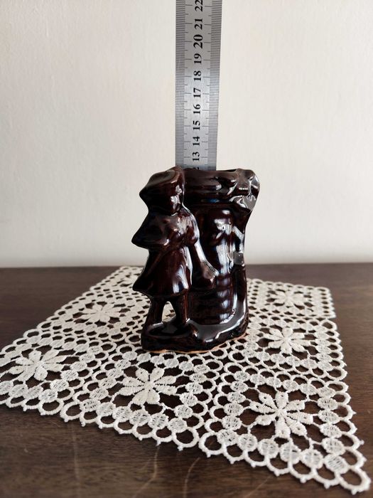 Mały wazonik na kwiaty z porcelitu, figurka, flakon PRL