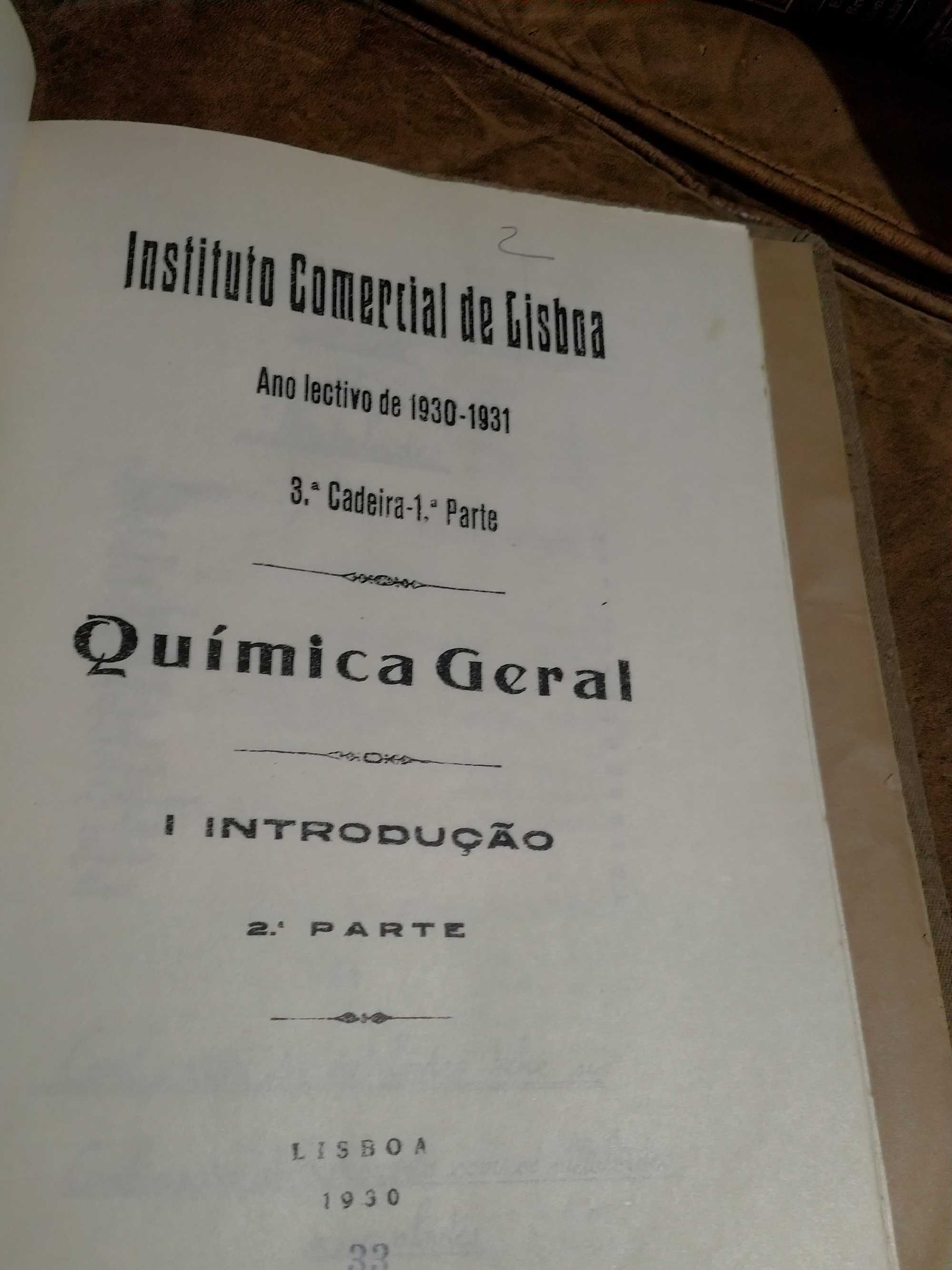 Livros de estudo antigos Físico -Química e Medicina