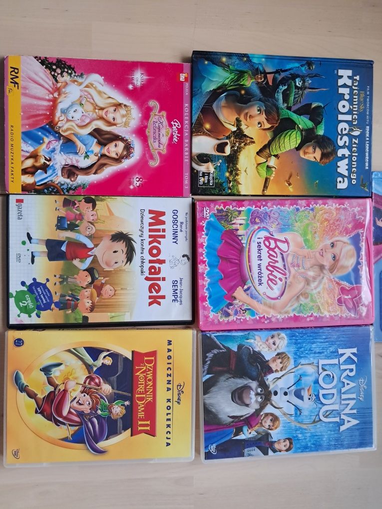Bajki dla dzieci kultowe DVD zestaw 30 sztuk  Kraina Lodu Barbie  Pipi