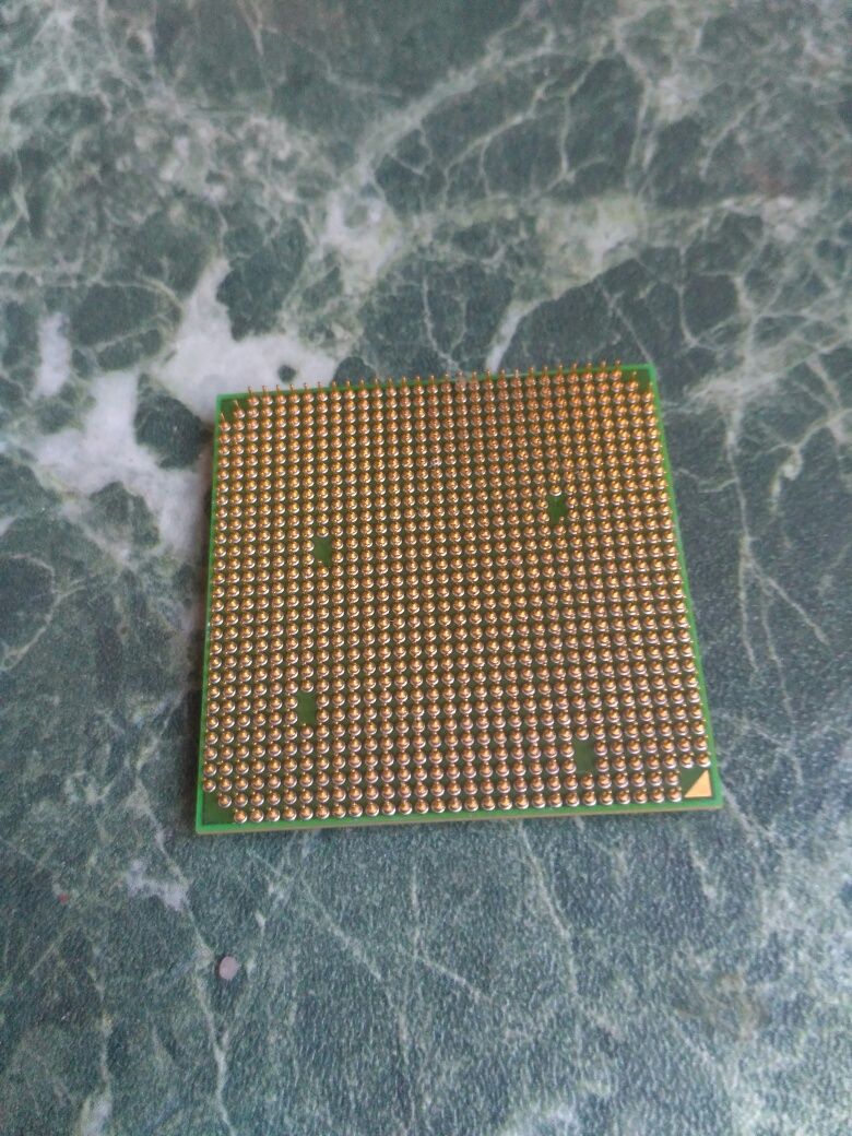 AMD Sempron 3200+ (socet AM2/940)