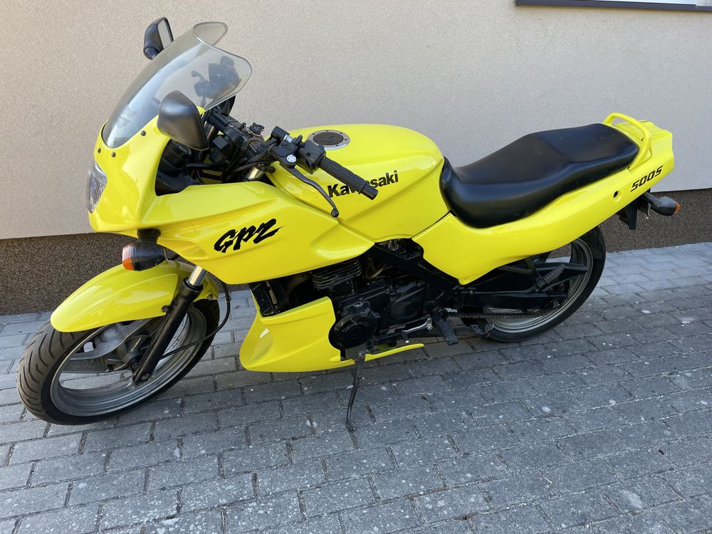 Motor Kawasaki GPZ 500
