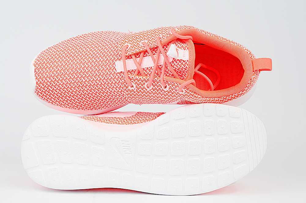 NIKE Wmns Rosherun Nowe r 39