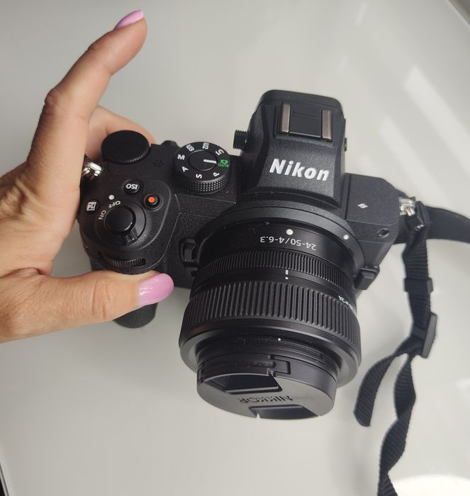 Nikon z 5, kupiony 1lipiec 2024,zrobione 2tys zdjęć plus obiektyw,gwar