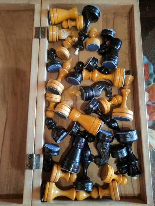 Набор игровой для детей и взрослых  шахматы. Доска 32х32 см.