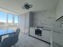Продаж 1х-кімнатної квартири по пр-т. Злуки