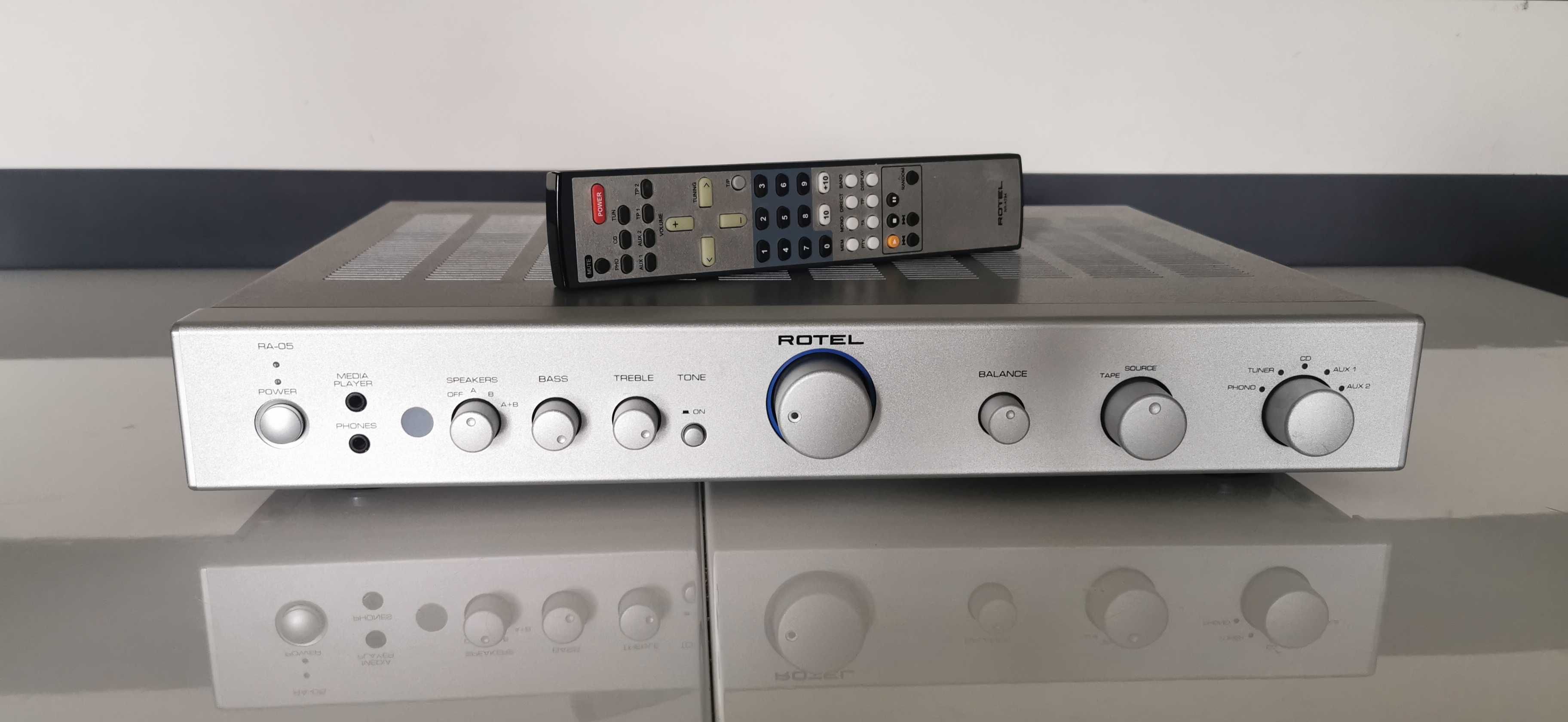 Stereo wzmacniacz Rotel Ta 05
