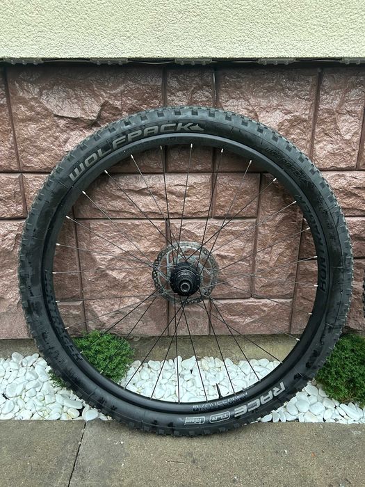 KOŁA 29" Bontrager Kovee Comp TYŁ, Kovee TLR PRZÓD, ShimanoMicroSpline