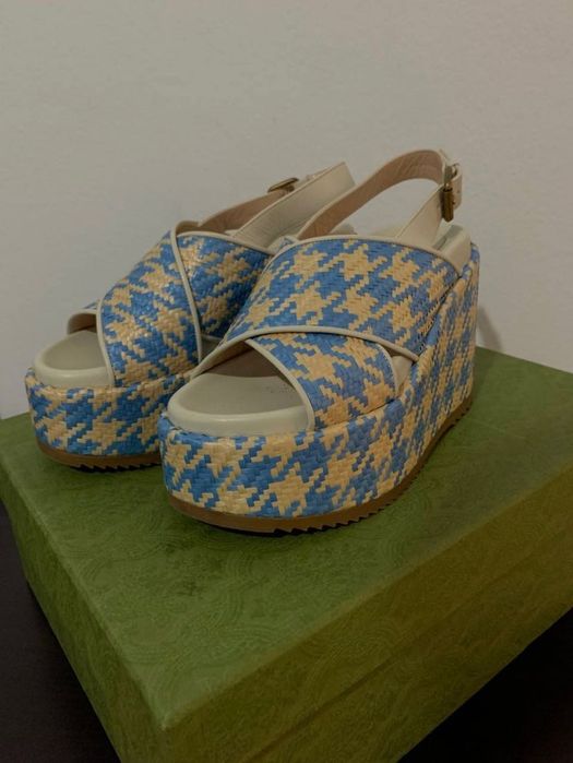 Sandały Gucci w idealnym stanie