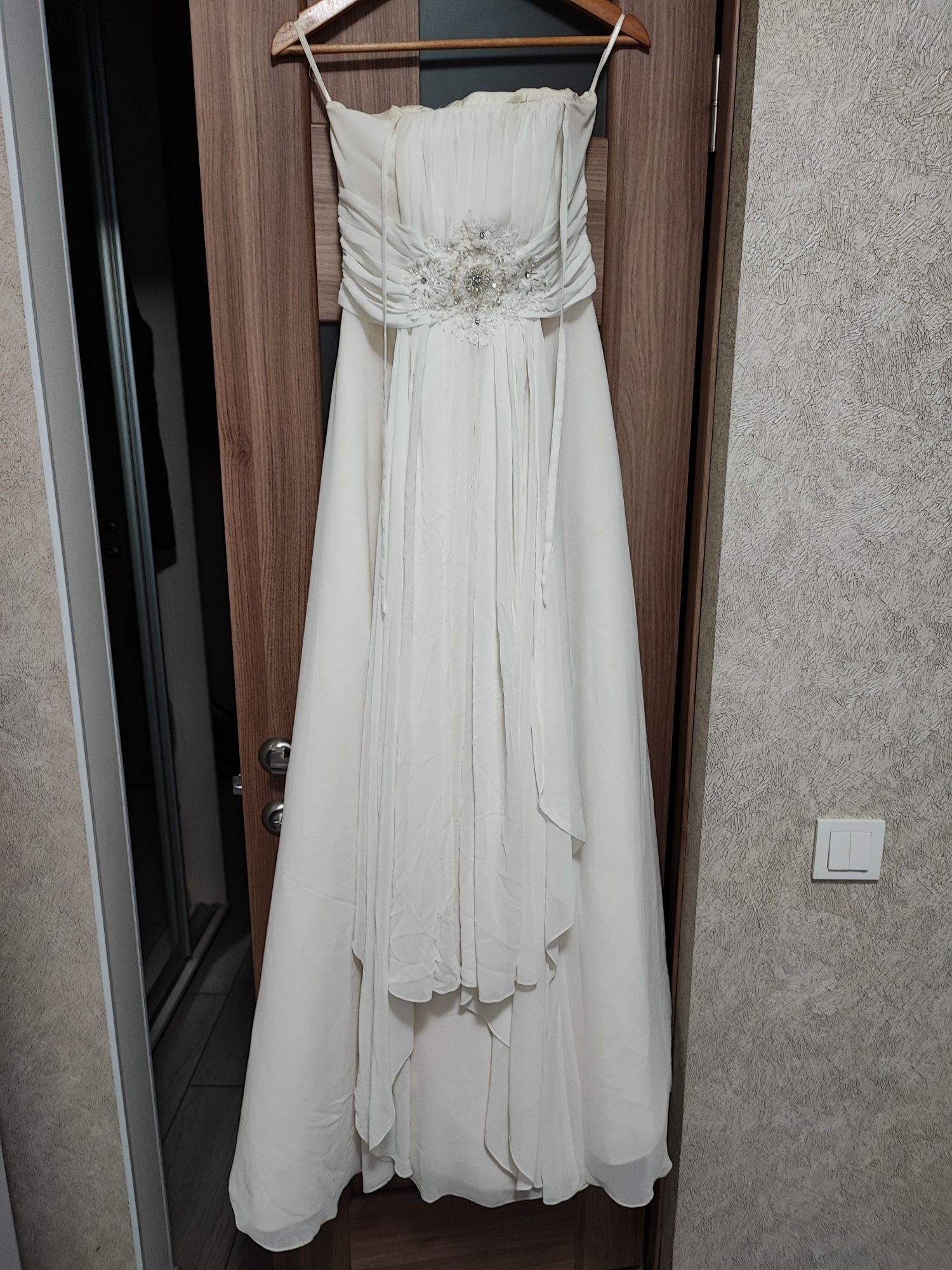 СРОЧНО!!! Продам свадебное / выпускное платье / весільна сукня