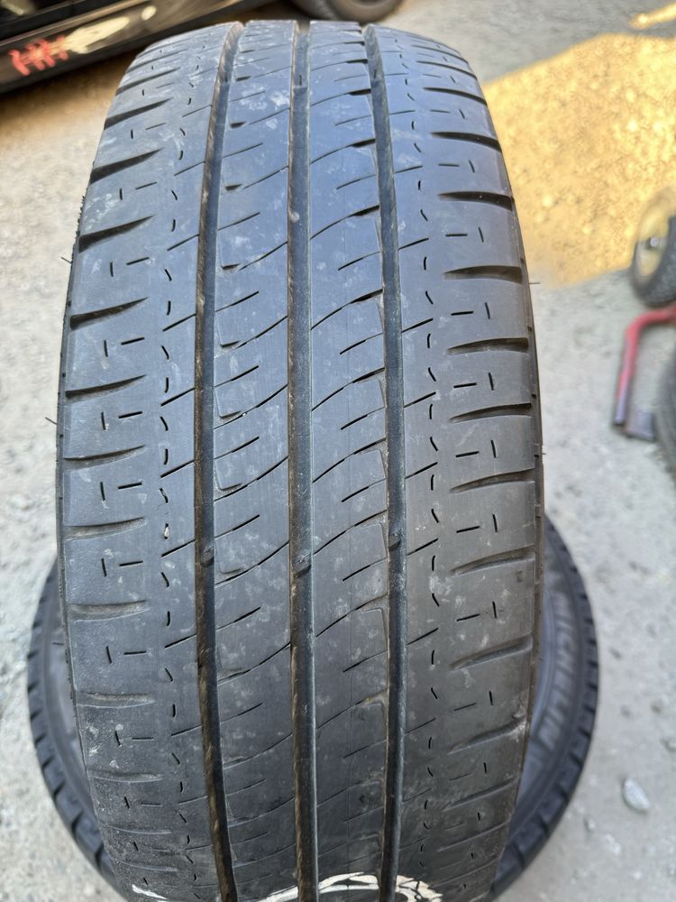 215/60R17C 109/107T Michelin Agilis