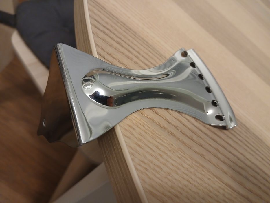 Strunociąg do gitary akustycznej archtop