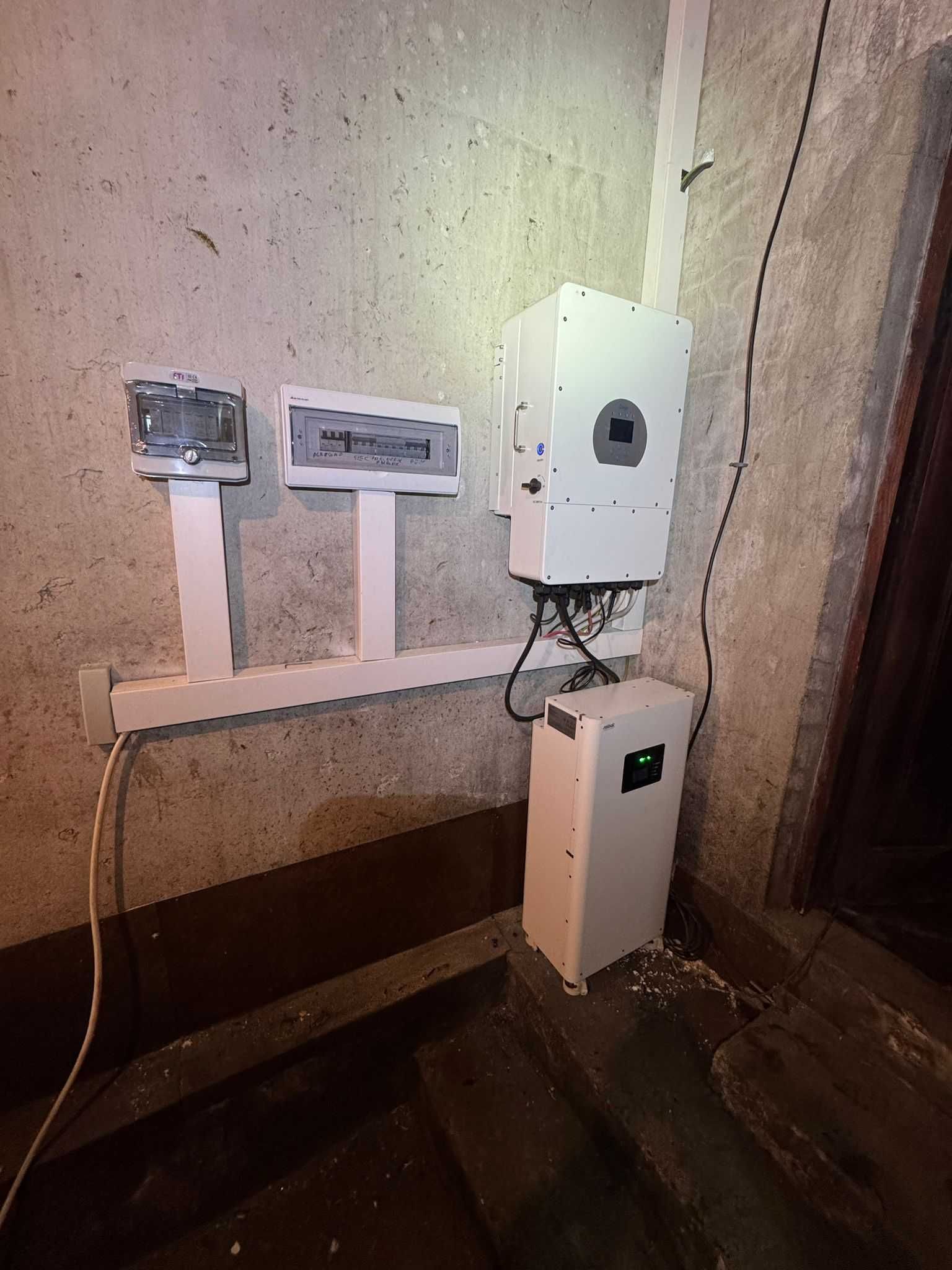 Instalacja Fotowoltaiczna 10KW /MAGAZYN ENERGI 15 KWH DEYE-LIMIT