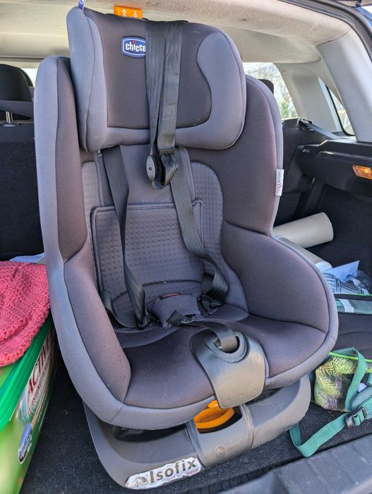 Fotelik Chicco 9-18kg ISOFIX