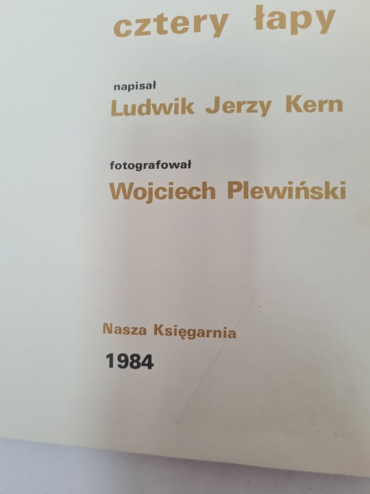 Cztery łapy - Ludwik Jerzy Kern