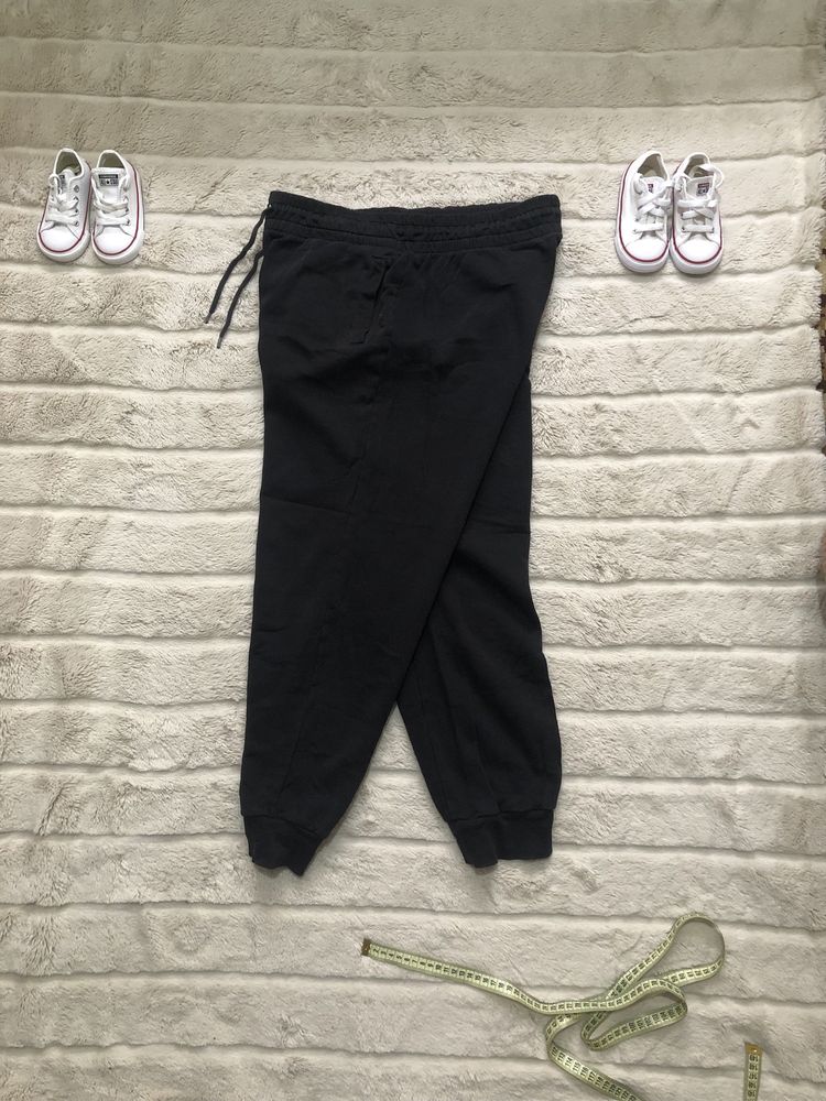 Базовые H&M (M/L) спортивные штаны мужские флисовые на манжете черные