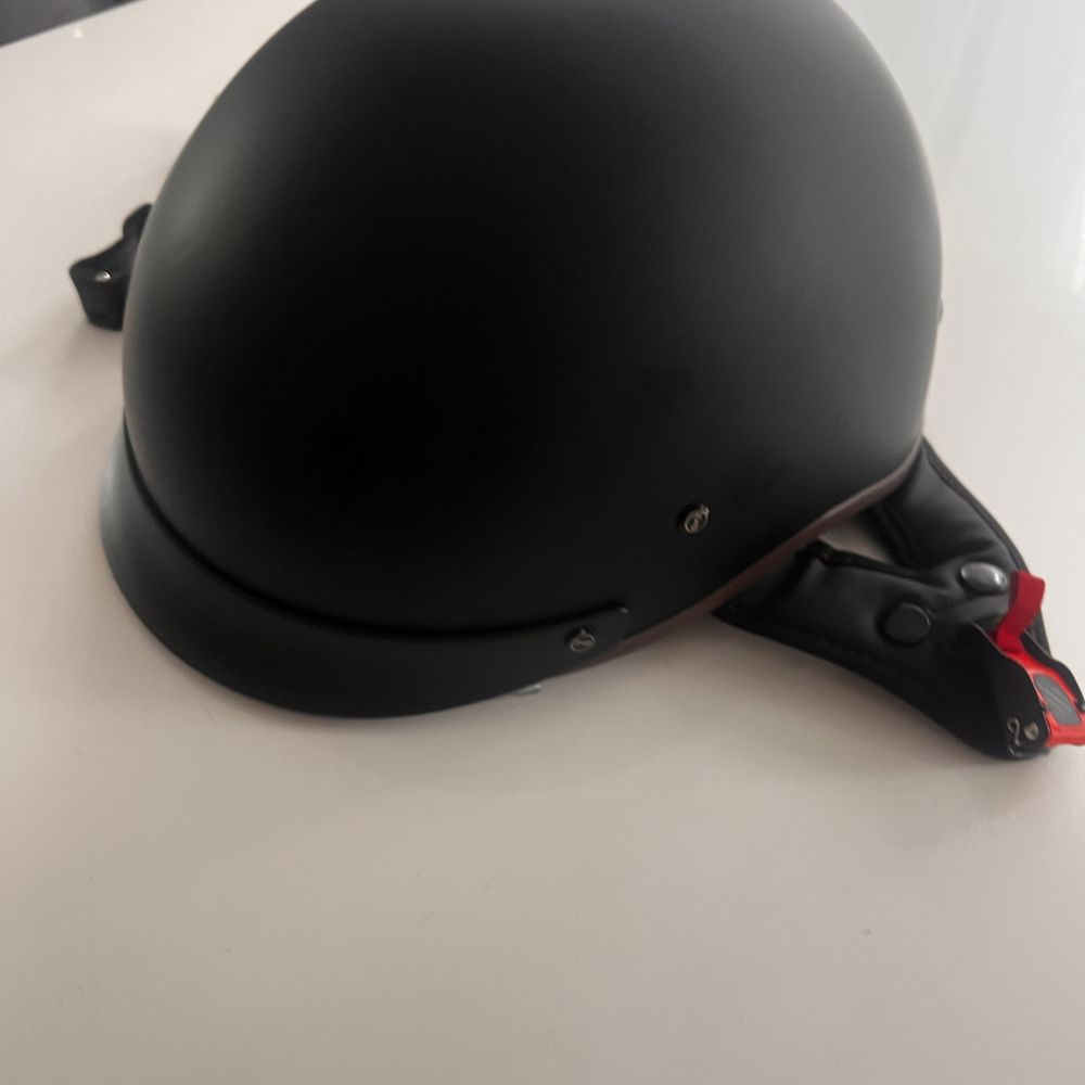 Kask motocyklowy orzeszek