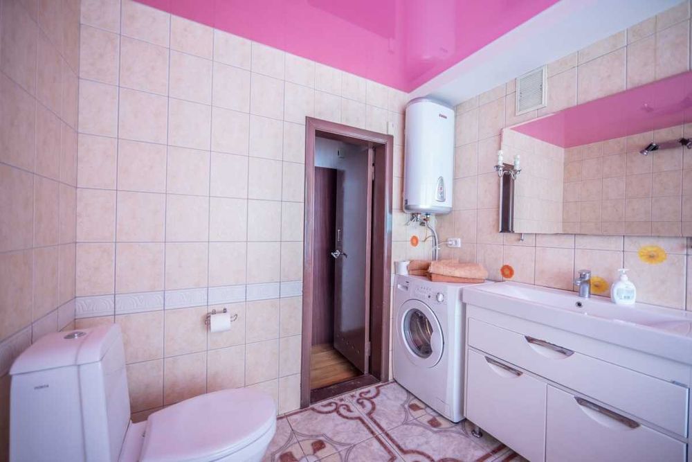 Квартира в центрі Києва вул.Бульвар Лесі Українки 2.