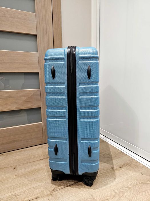 Duża walizka z polikarbonu marki Wittchen