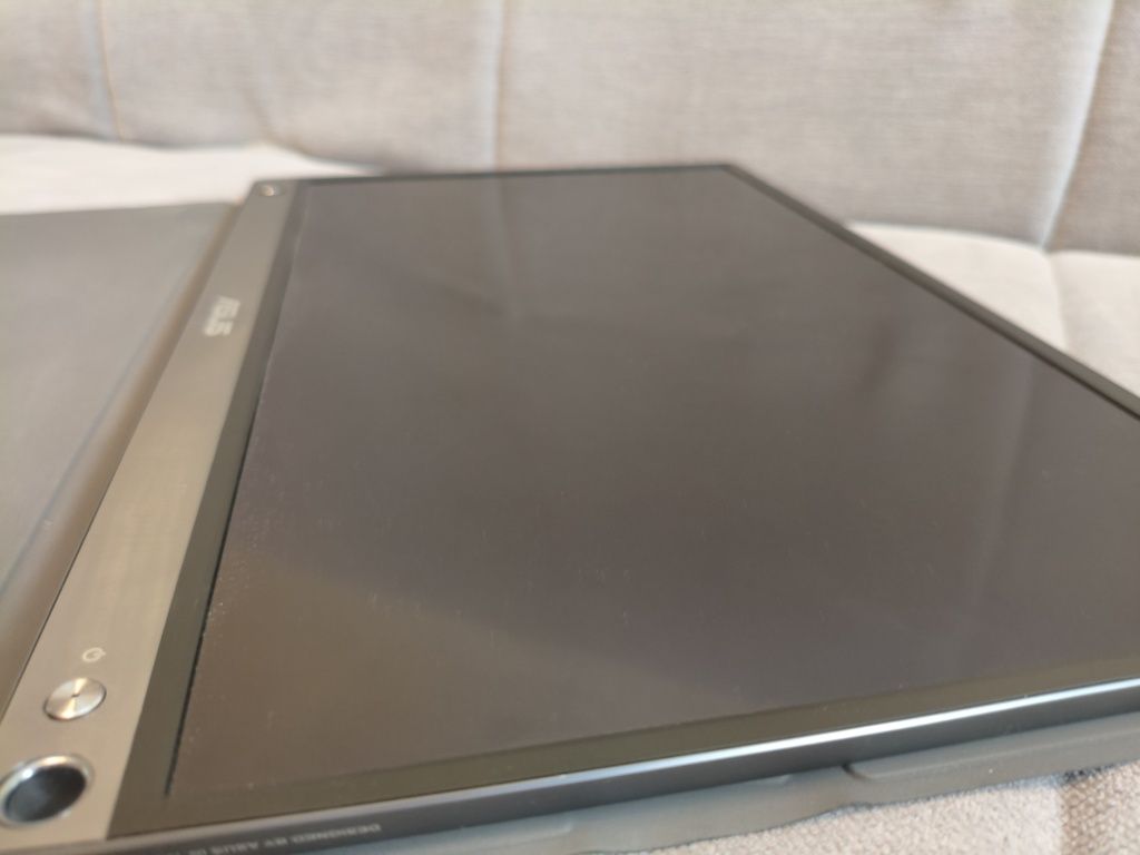 Przenośny dotykowy monitor HDMI USB-C Asus ZenScreen Touch