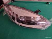 Reflektor prawy Renault Megane III
