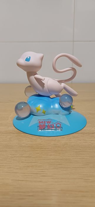 Figure Pokémon Mew