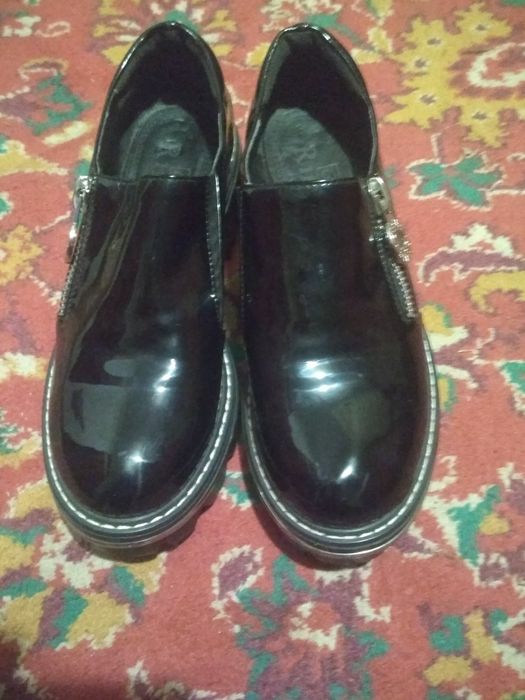 Туфли женские лак