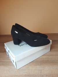 Buty na obcasie r. 36