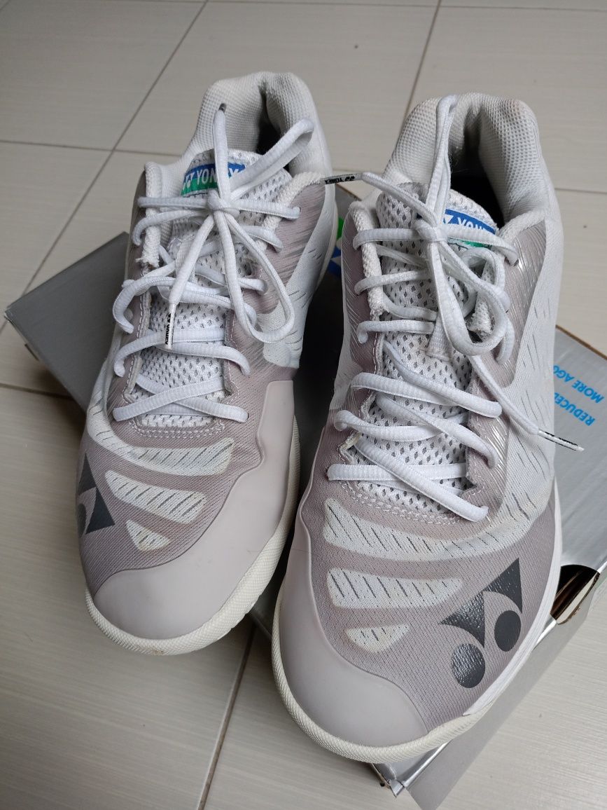 Buty męskie  do tenisa ziemnego YONEX  44,5