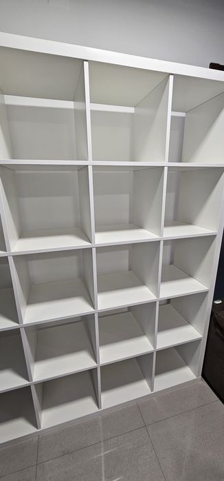 Móvel IKEA 182x182 cm – Bom estado