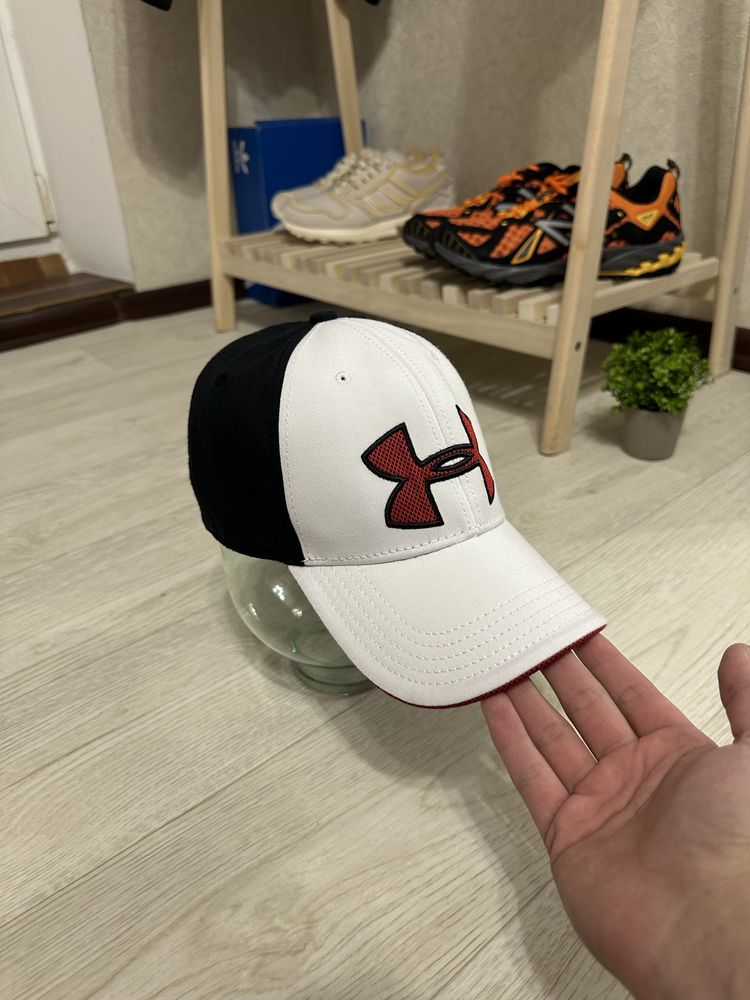 Under Armour Кепка бейсболка белая оригінал оригинал Опт