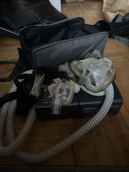 Aparat do bezdechu CPAP REMStar Pro C-Flex z nawilżaczem
