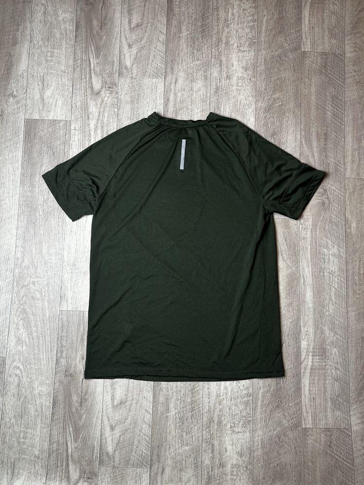 Футболка Workout dri-fit размер L оригинал спортивная чёрная бег run