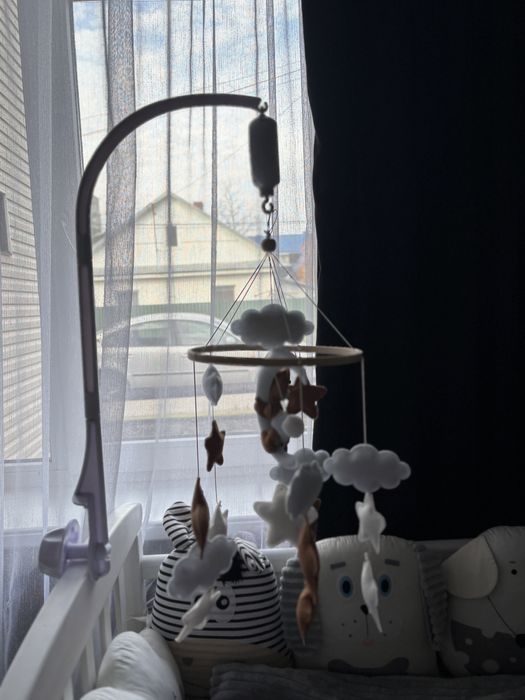 Мобіль у ліжечко