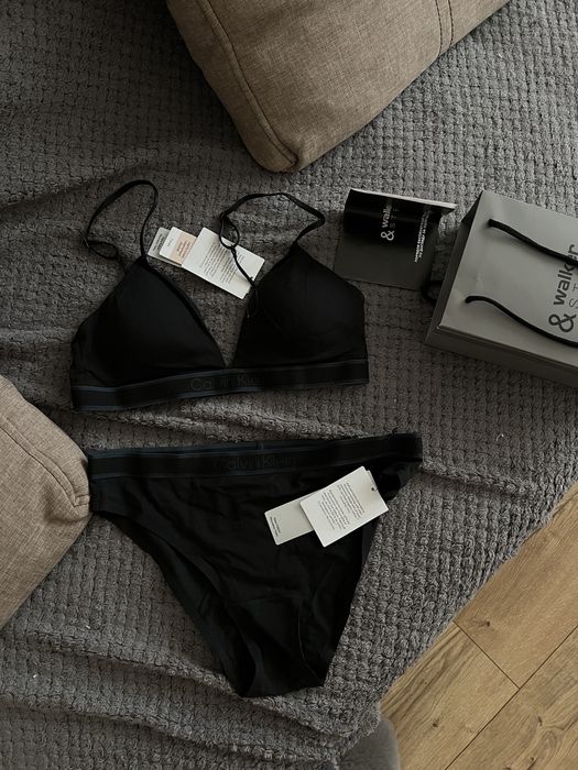 Новий комплект топ і трусики Calvin Klein