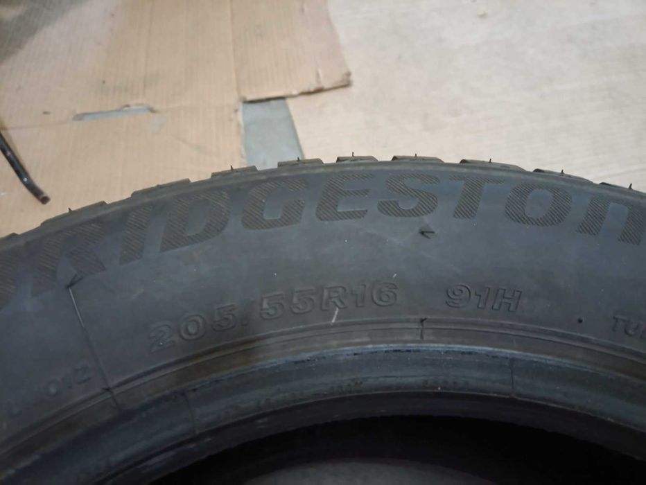 Зимові шини Bridgestone blizzak 205 55 16 радіус