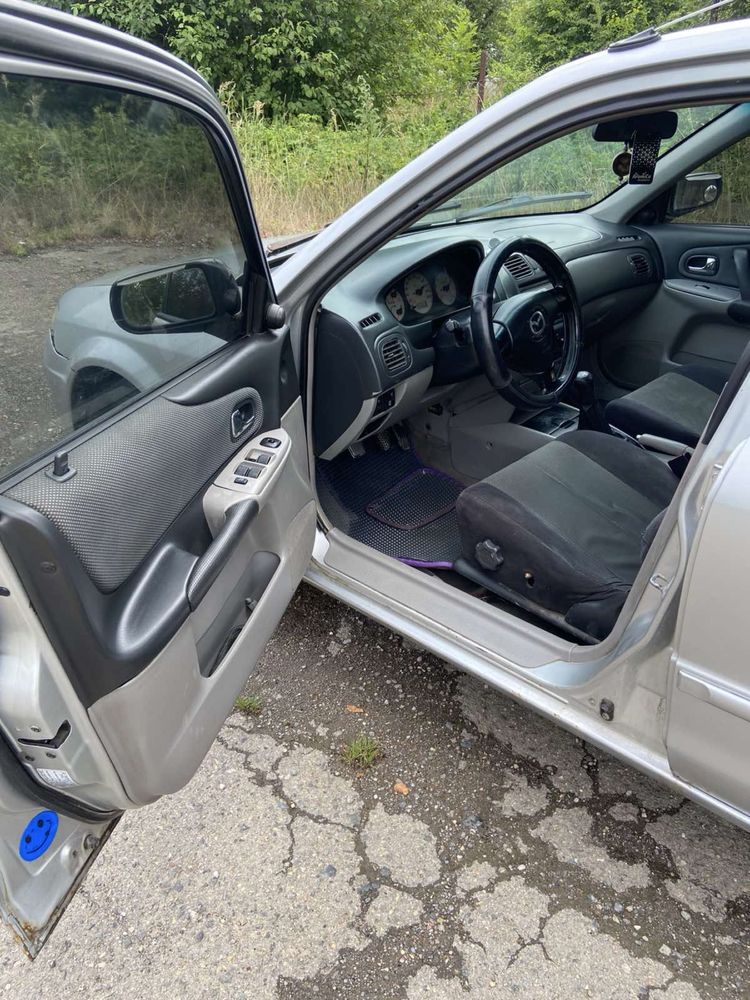 Mazda323 2003 1.6