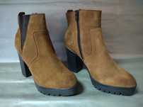 Botas senhora tam. 37 novas