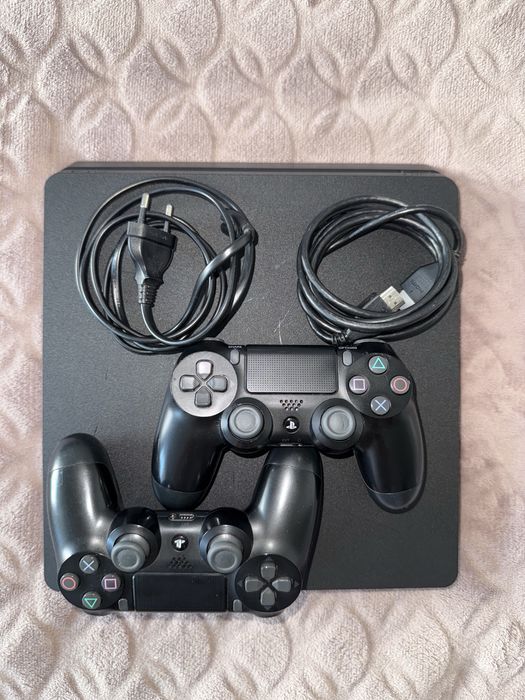 PlayStation 4 Slim 1TB + 2 oryginalne pady