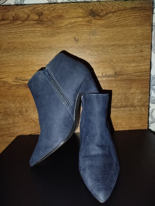 Жіночі напівчоботи