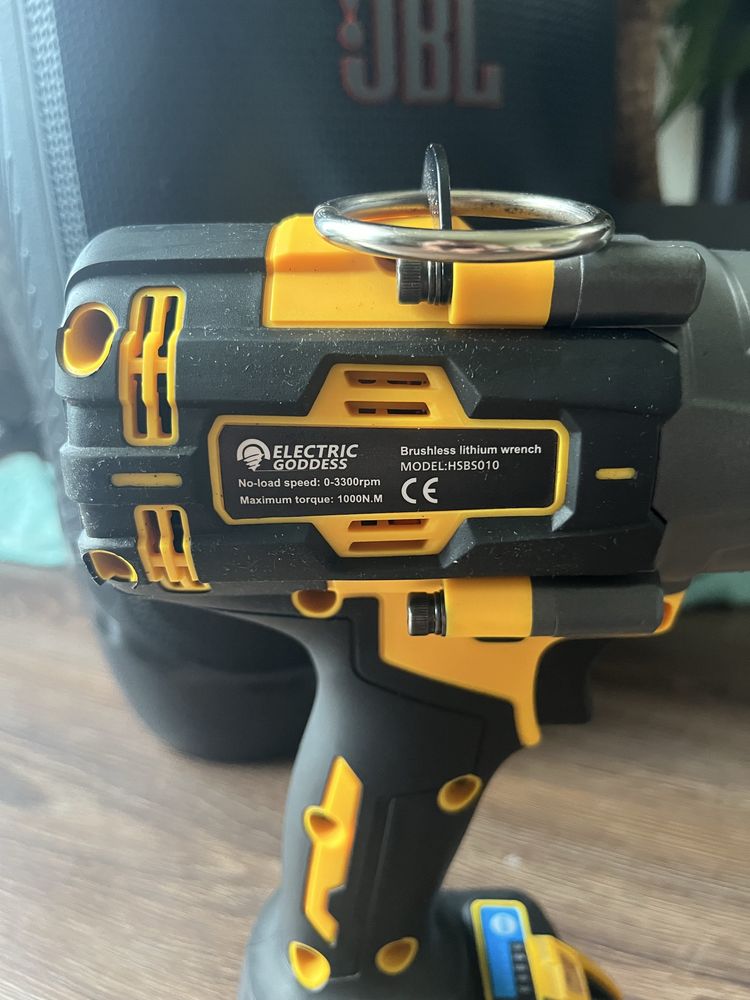 Klucz udarowy 1/2 1000nm pod dewalt bateria 8.4ah