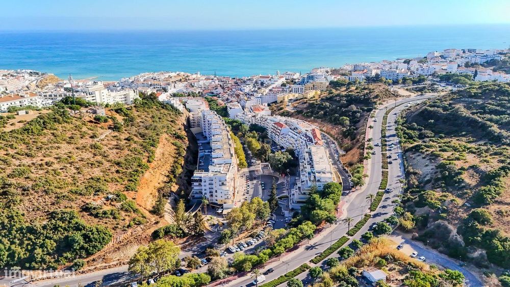 Escritório Para Arrendar Na Baixa De Albufeira