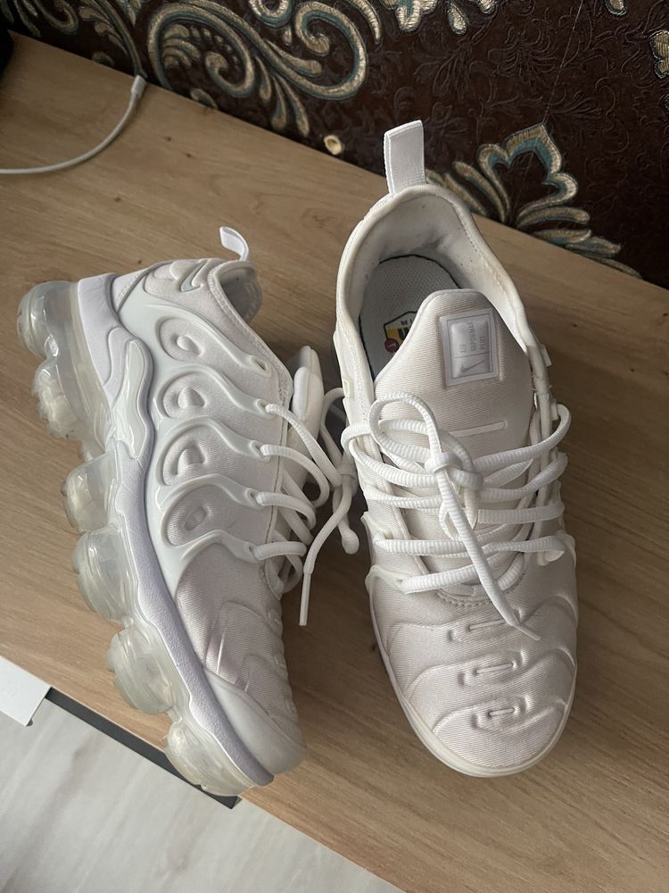 Кроссовки Nike Air vapormax plus